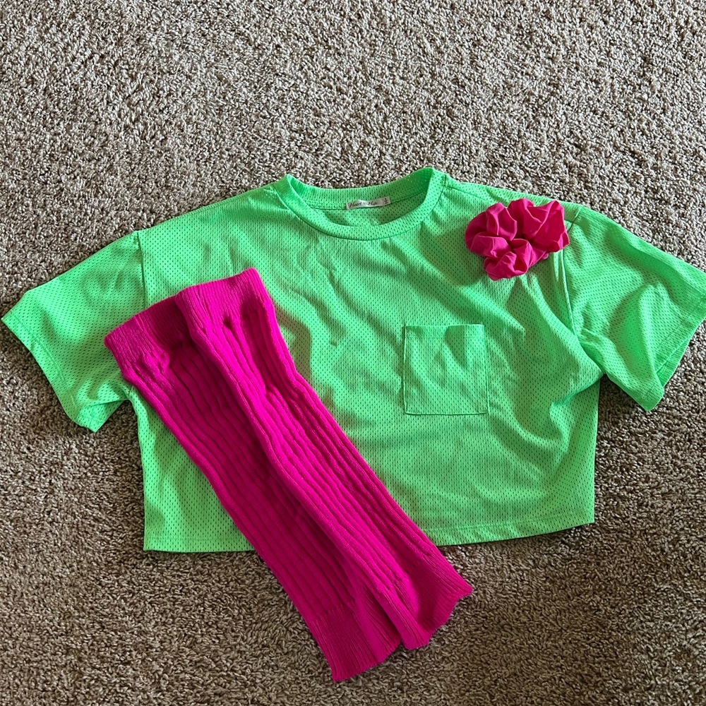1980's Neon Outfit